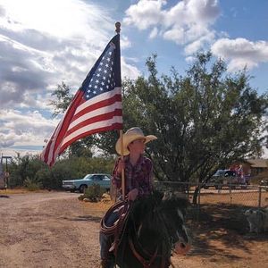 Meet your Posher, Kristel